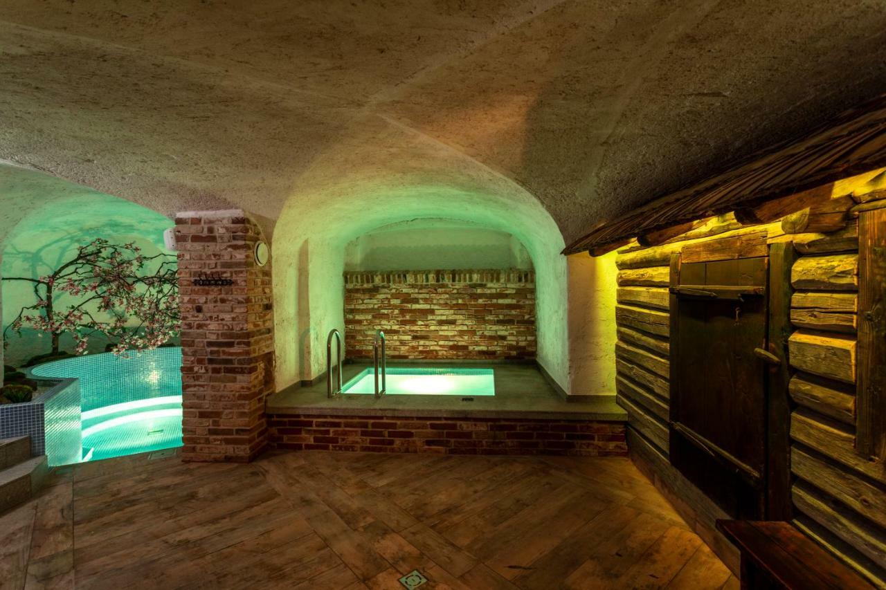Castle Spa Wagenkuell Taagepera Eksteriør billede